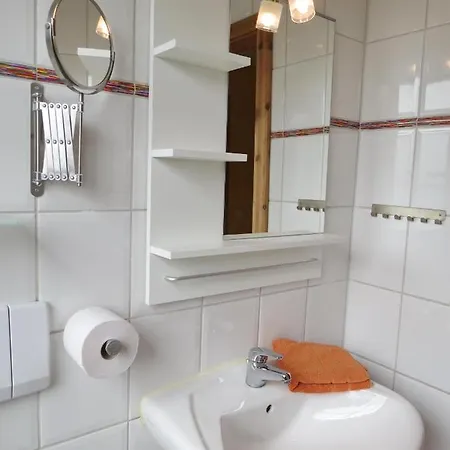 Lucy Lucy * ビューズム