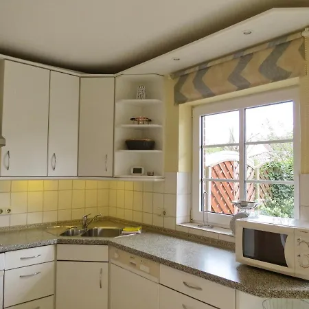 Lucy Lucy アパート *